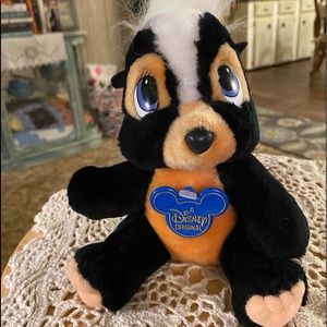"Flower" Skunk Plush from Disney's Bambi, Preowned.